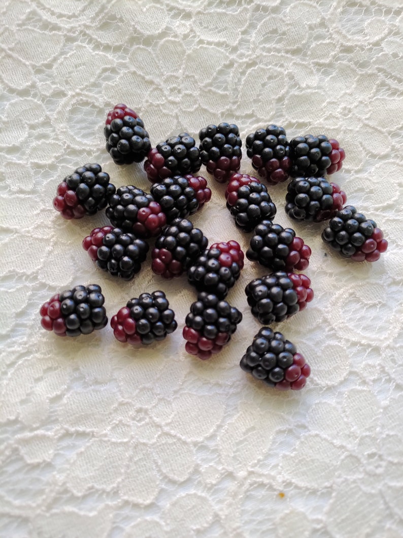 Polymer clay 5 blackberries, polymer clay bead, berry beads, beading supplies, DIY, miniature fruit, earring beads