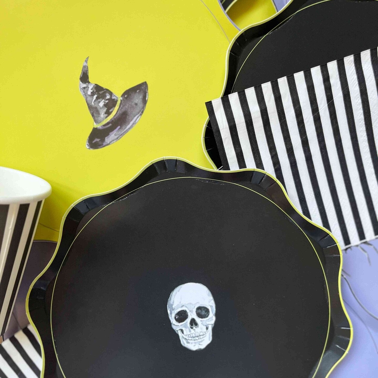 Halloween Solid Dessert Plates (12pcs)