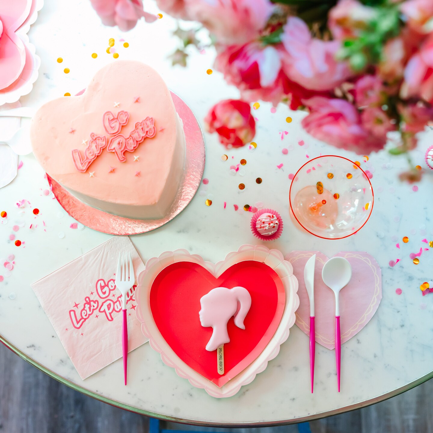 HAUTE PINK HEART SHAPED PLATES