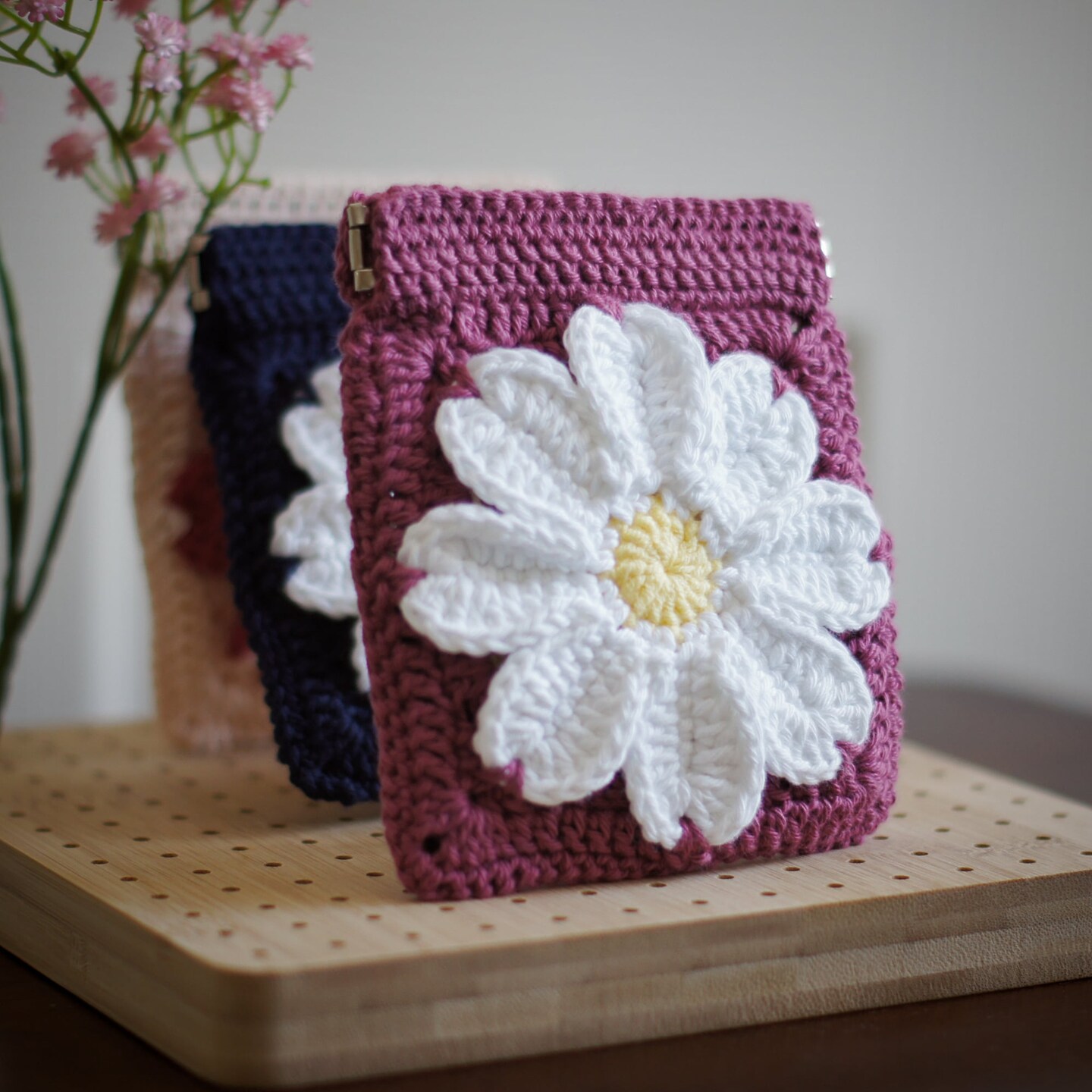 Crochet Daisy Squeeze Pouch, Handmade Cotton Mini Granny Square