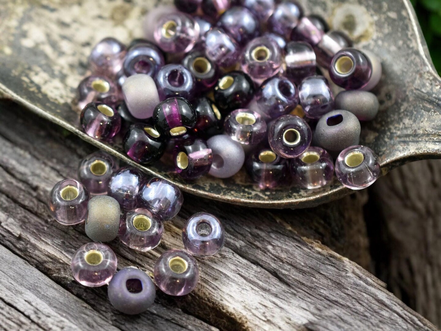50G Mixed Purple Czech 2/0 Seed Beads