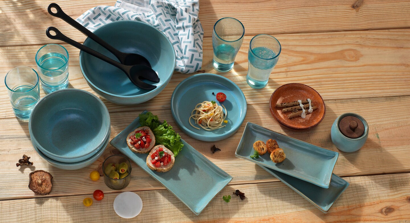 Aqua Ceramic Pasta Bowl – 600 ML with Raised Edges - Elegant & Functional Dining Bowl