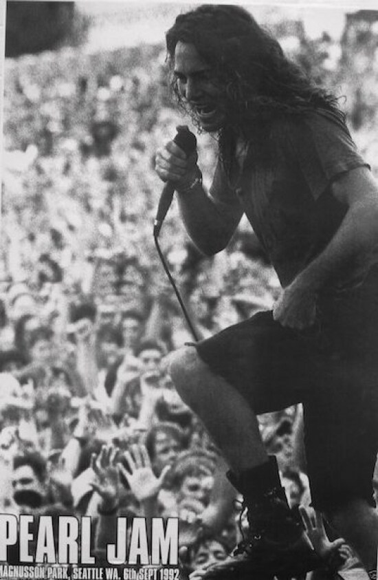Pearl Jam - Live Eddie Vedder Live Poster - 22 x 34 inches, Color