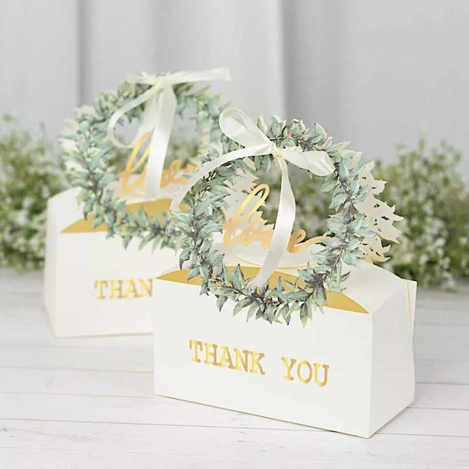 25 White Love Wreath Party Favor Gift Boxes with Ribbon Party Supplies
