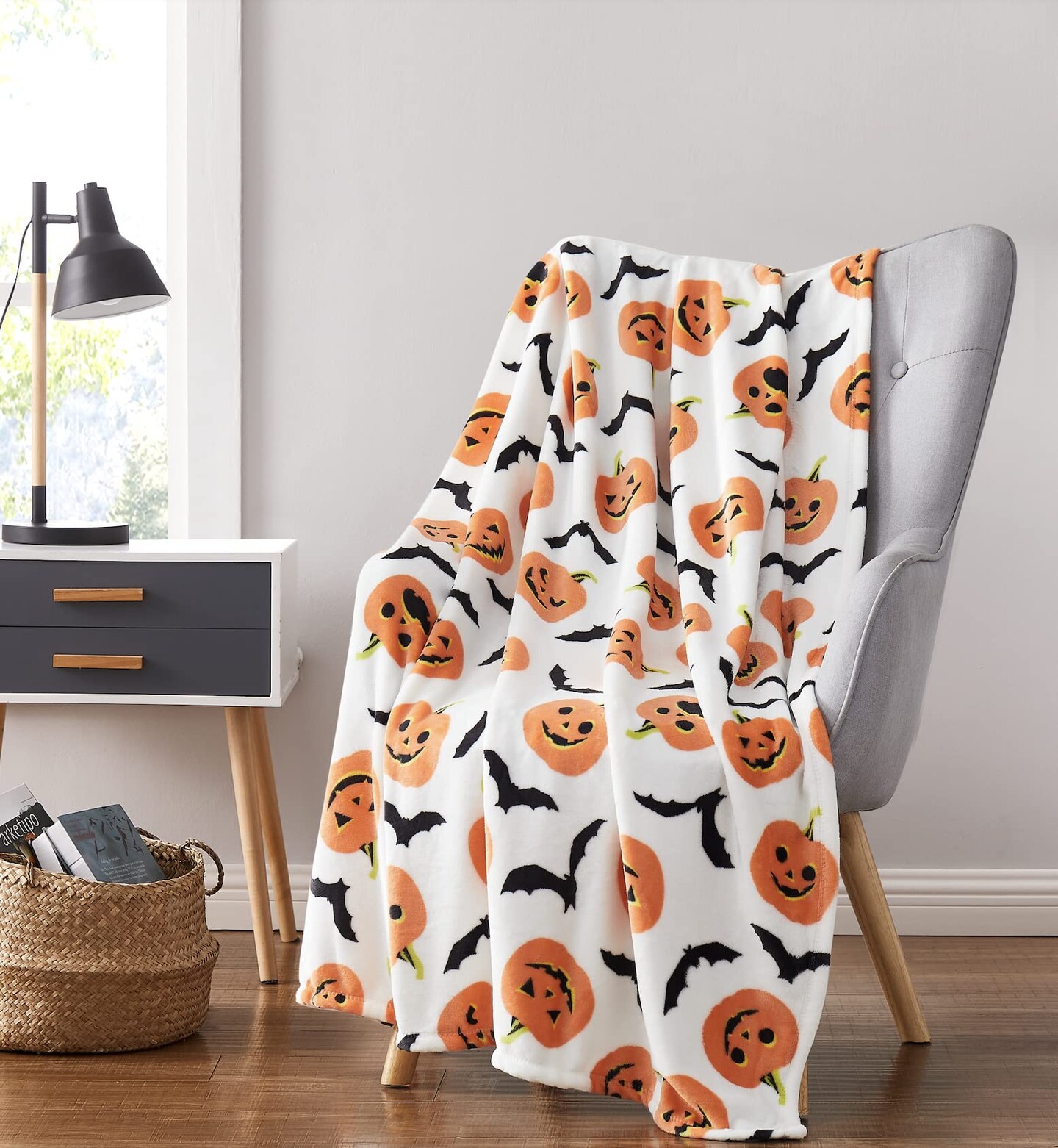 GoodGram Ultra Soft & Plush Autumn & Halloween Chic Themed Oversized