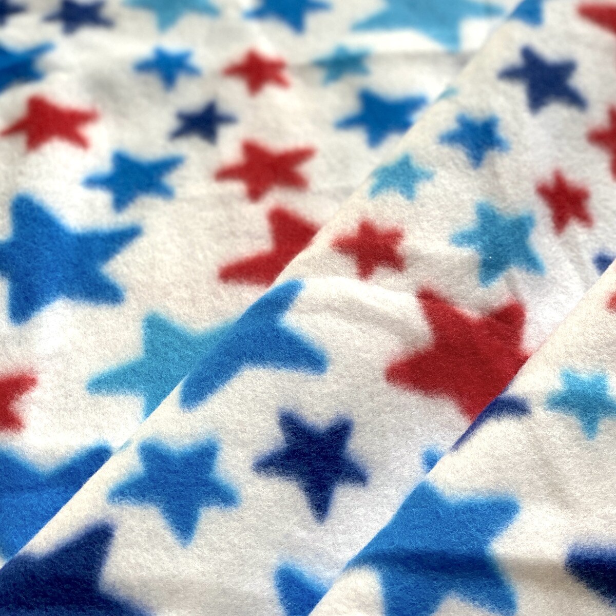 Stars Red White and Blue Anti-Pill Premium No-Sew Throw Fleece Fabric Kit (72x60)