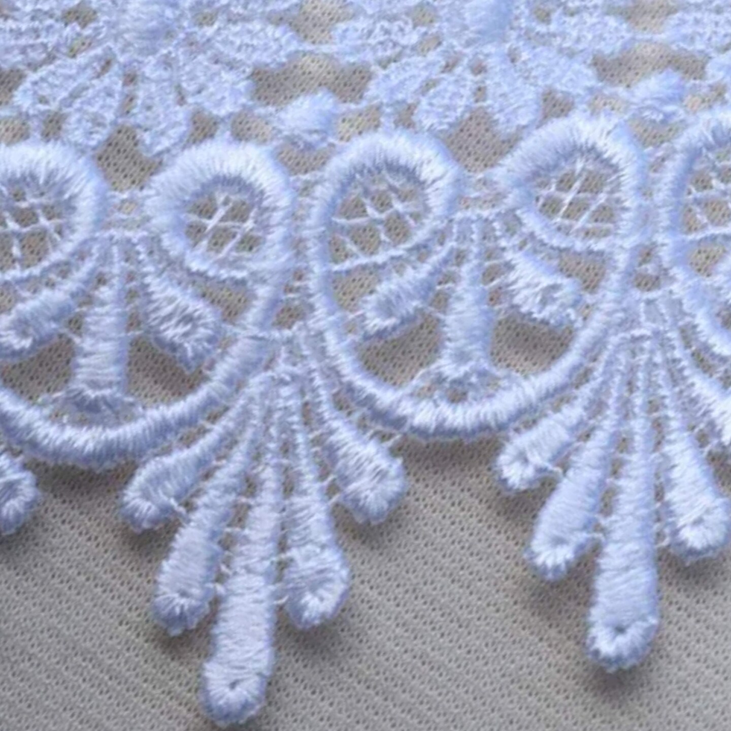 1 Yard 3 Inch White Raven Floral Venice Lace Trim for Sewing and Crafts