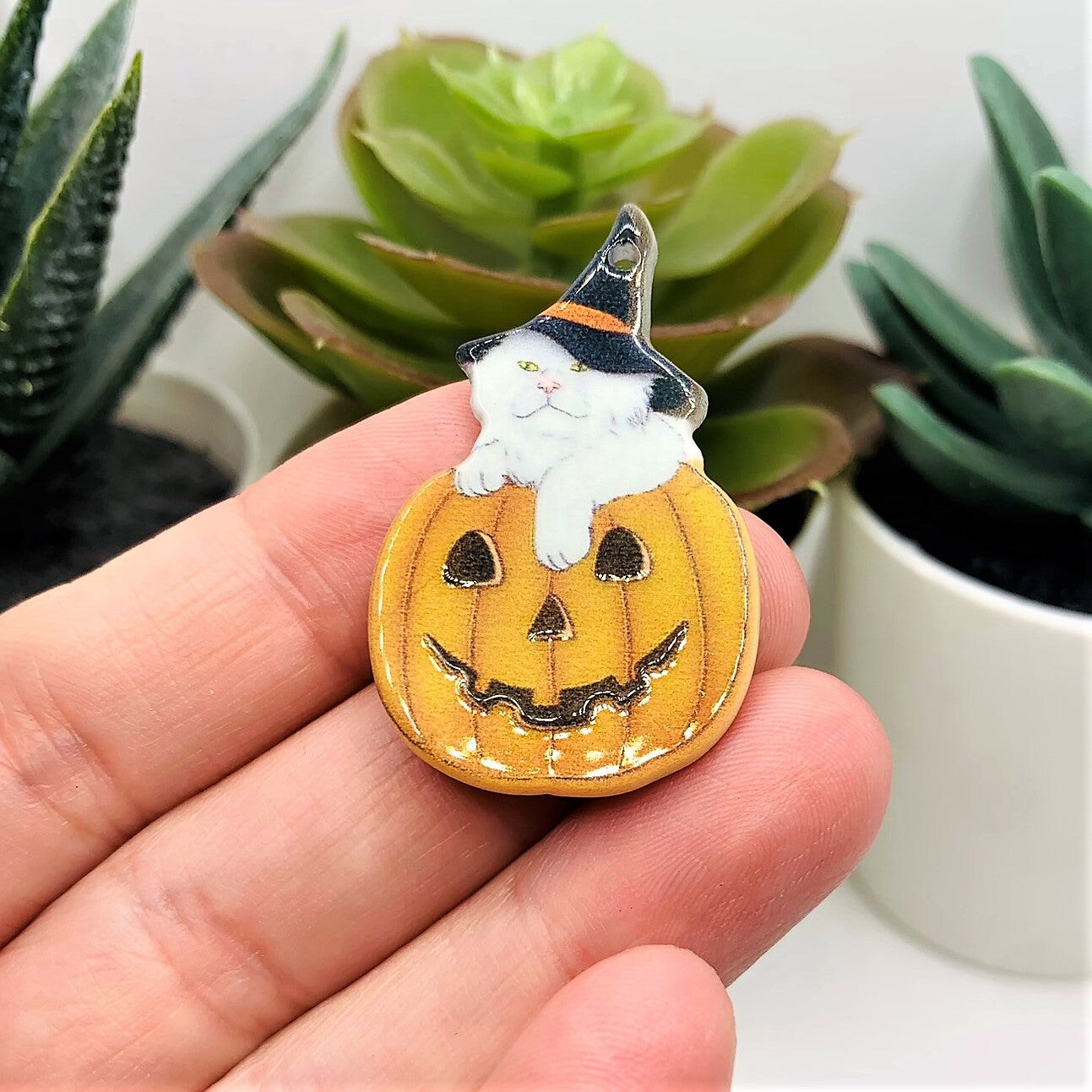 Halloween Cat in Pumpkin Pendant, 40x24mm