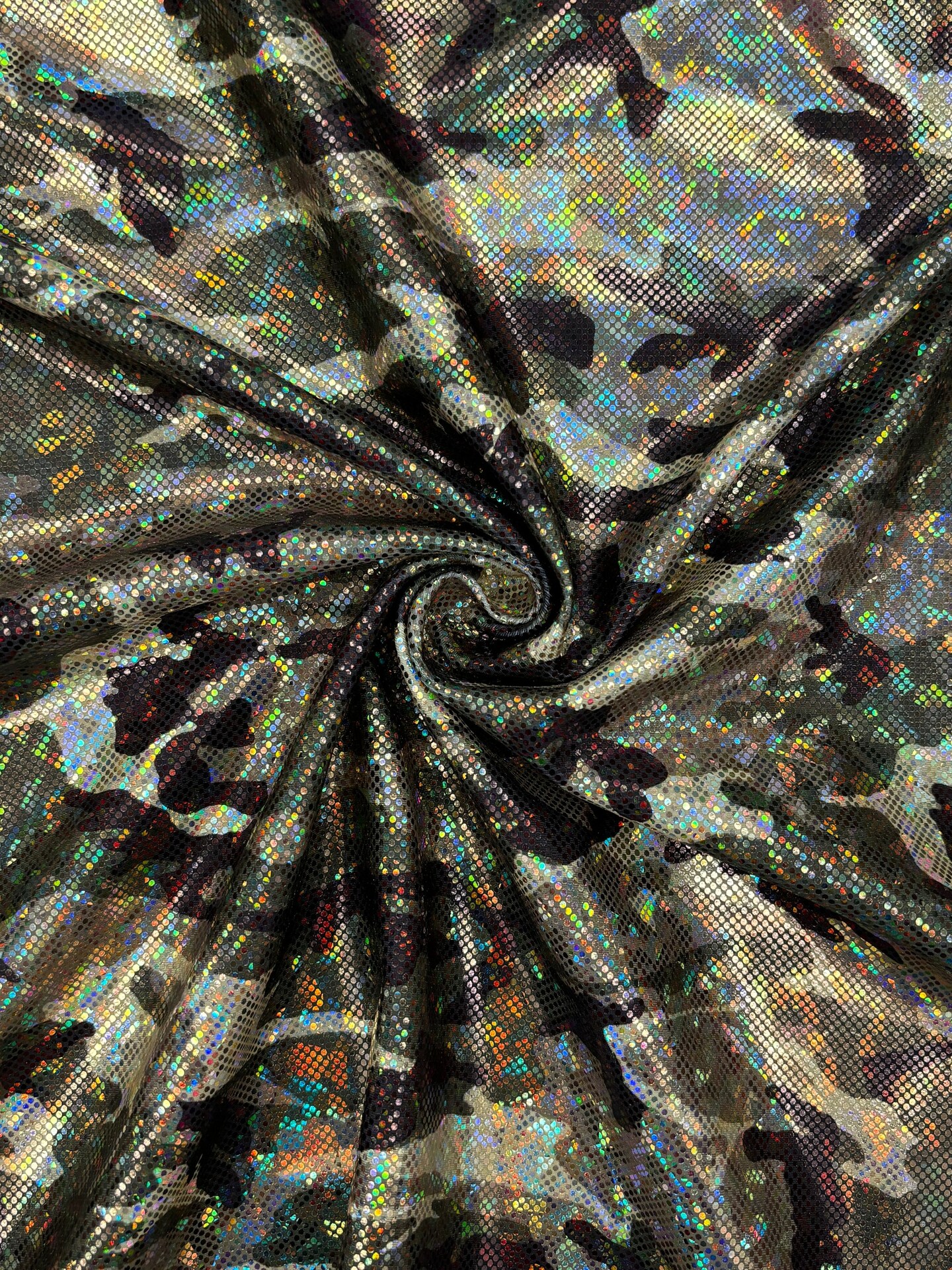 1 Yard 4-Way Stretch Camo Print Shattered Glass Spandex Fabric for Dance Wear, Leggings, Active Wear, and Costumes 36" x 60"