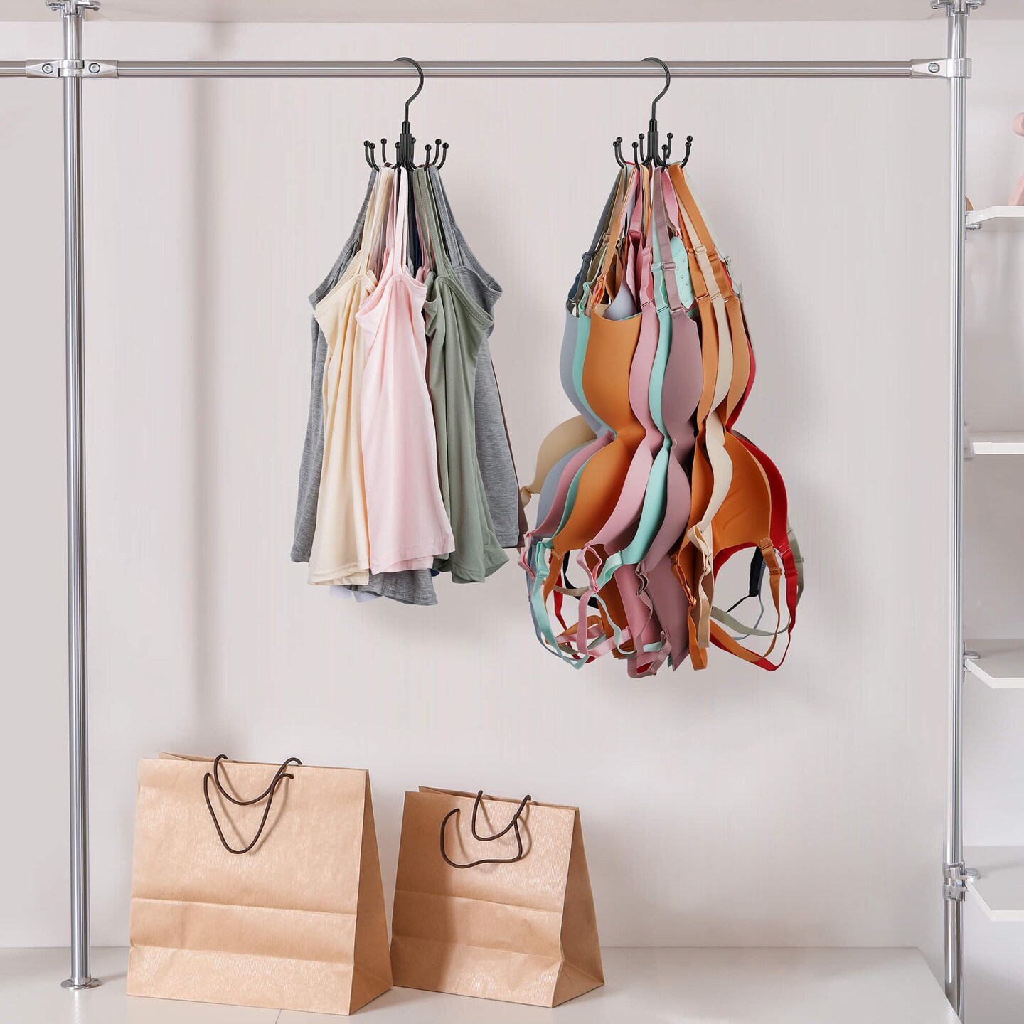 Tank Top Hanger, Rotatable Bra Organzier for Closet, Max 24 Storage Capacity Sport Bras Holder, Metal Space Saving Closet Organizers and Storage, Black