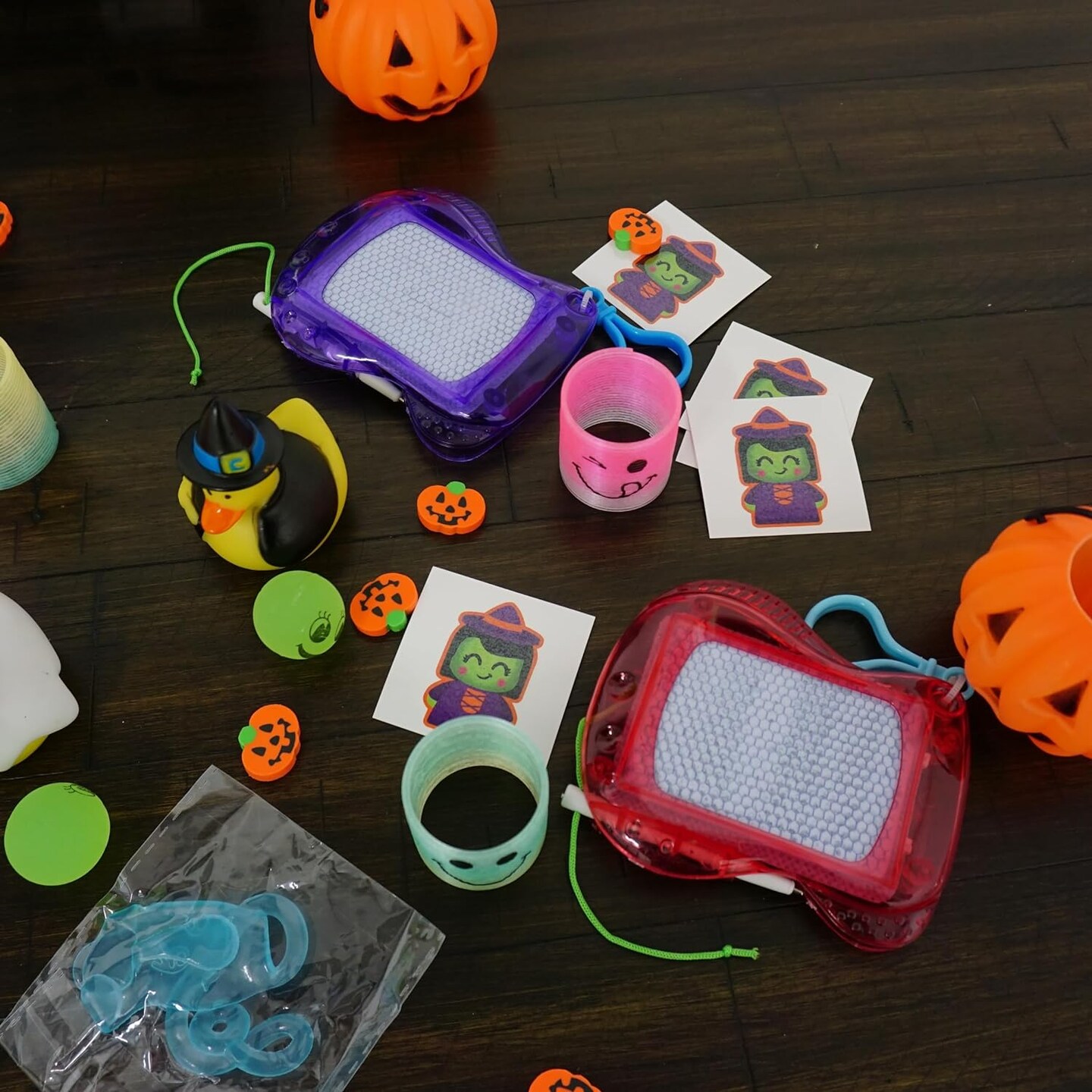 4E&#x2019;s Novelty 24 Pack Mini Magnetic Drawing Board for Kids - Erasable Magnetic Doodle Board Keychain Party Favors