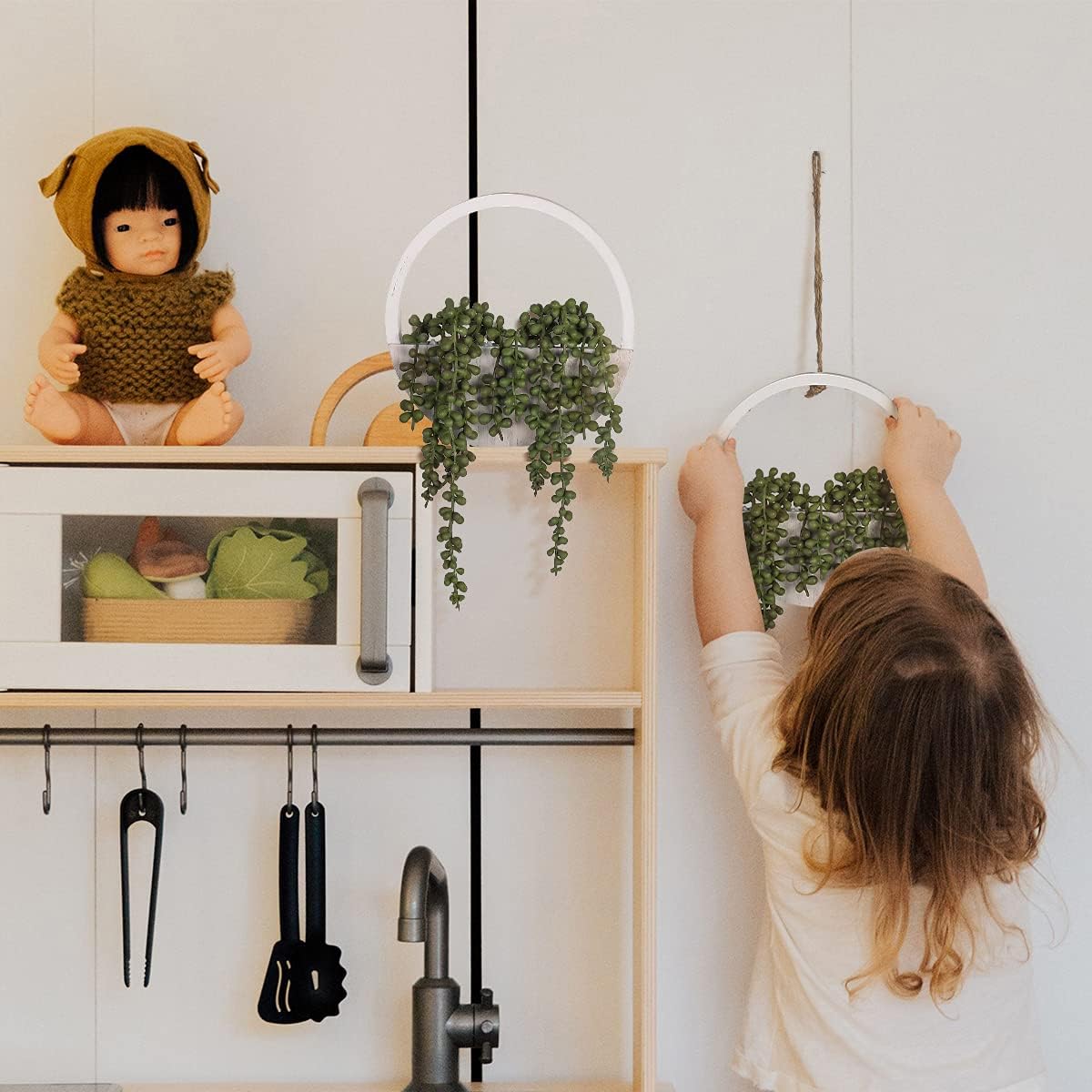Artificial Hanging String of Pearls &#x2013; Lifelike Greenery for Indoor &#x26; Outdoor D&#xE9;cor