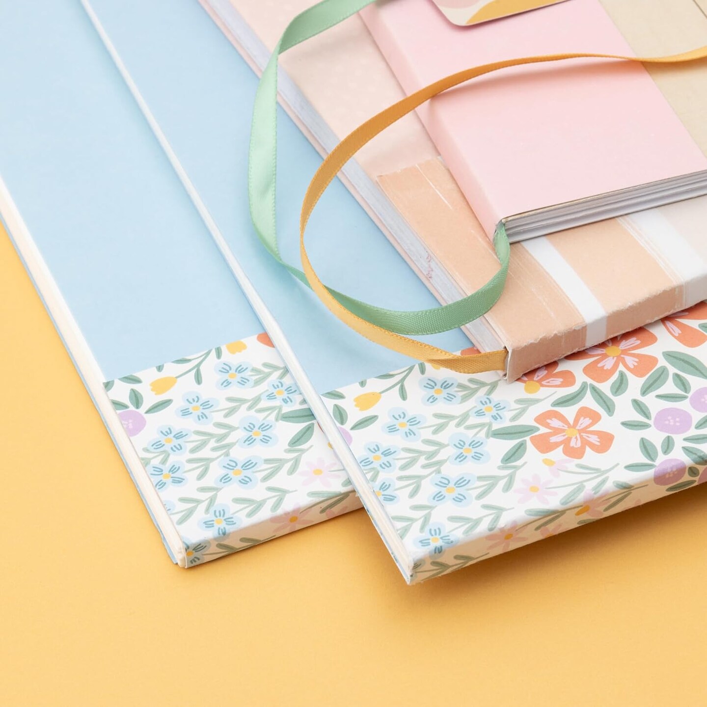 We R Memory Keepers Thermal Cinch Binding Machine Mint 12 Inch 60000801 by American Crafts