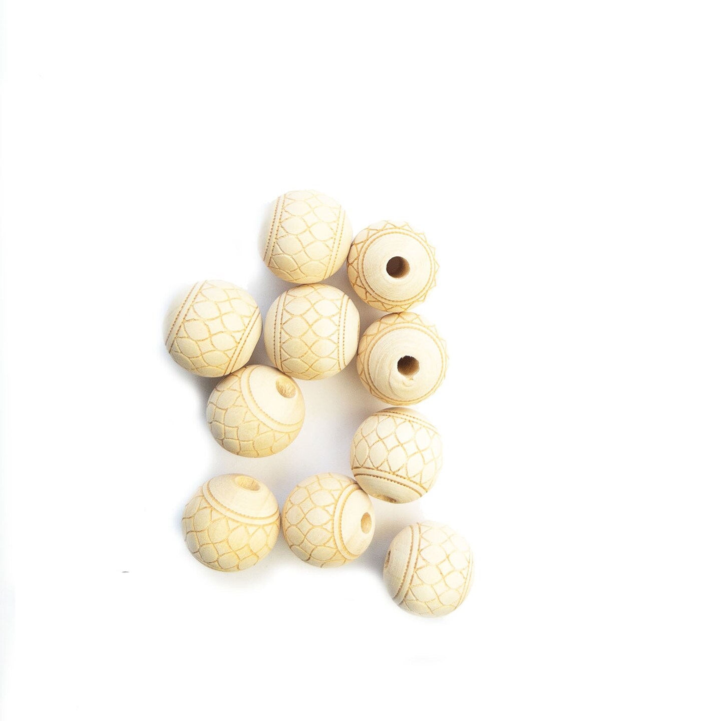 Uncoated High Quality Carved Design Large Hole Wood Round 18mm (4mm