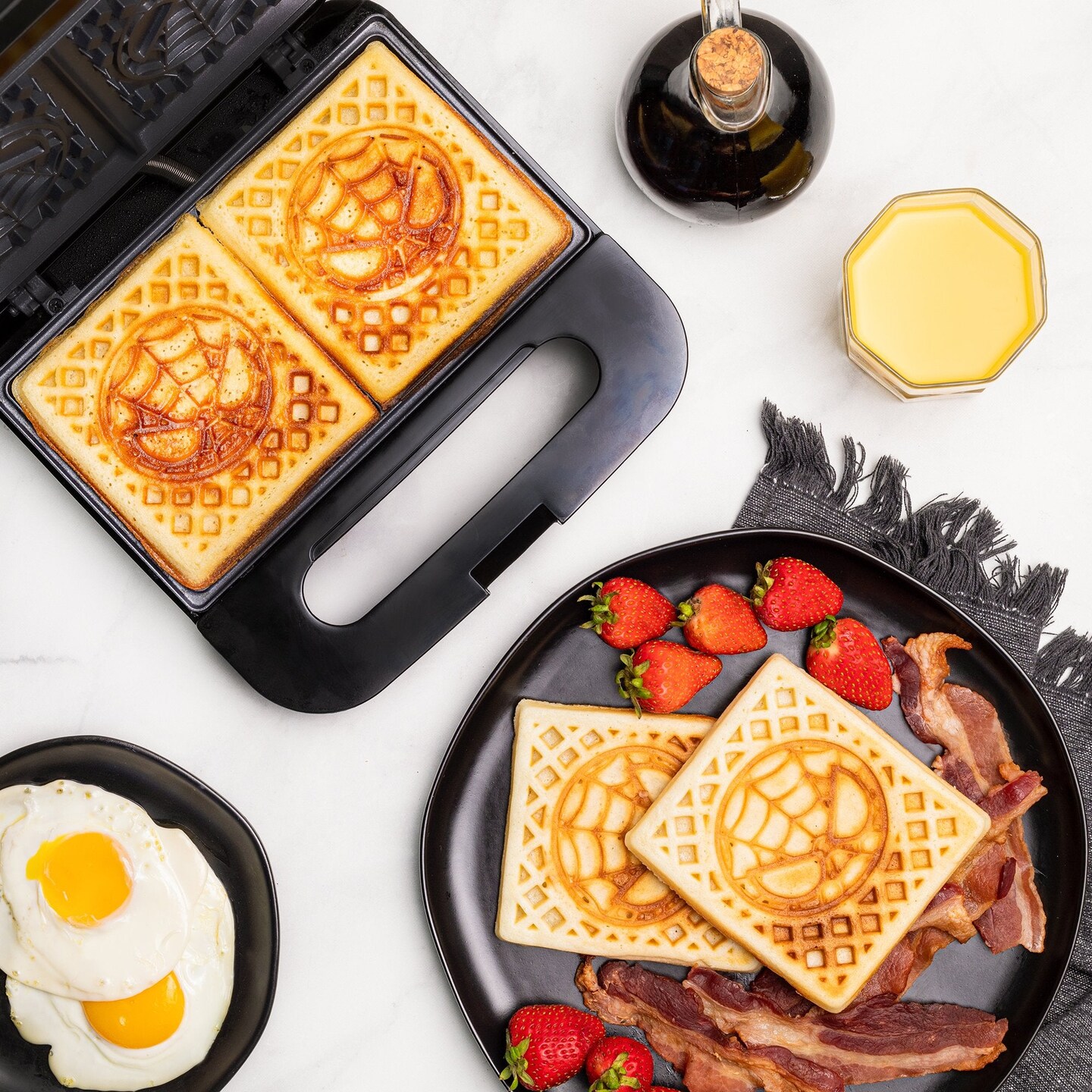 Uncanny Brands Marvel's SpiderMan Waffle Maker Chibi Spidey Waffles