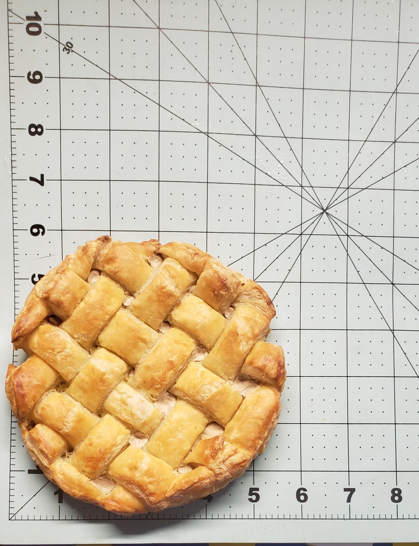 5&#x22; Lattice Pie Crust Topper| Pie Crust Shape Silicone Mold| Soap| Candle | Mold for Wax| Mold for Resin