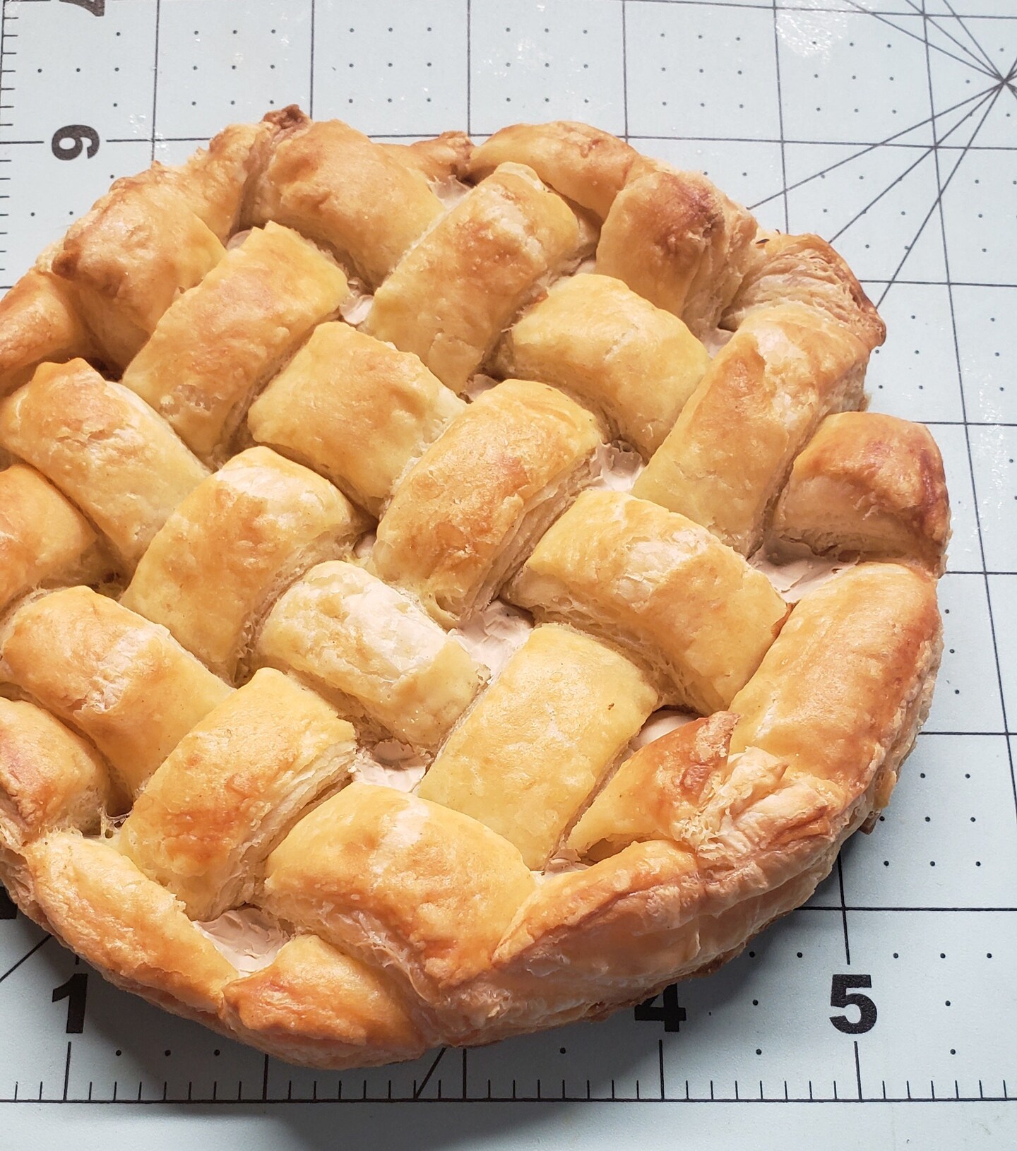 5&#x22; Lattice Pie Crust Topper| Pie Crust Shape Silicone Mold| Soap| Candle | Mold for Wax| Mold for Resin
