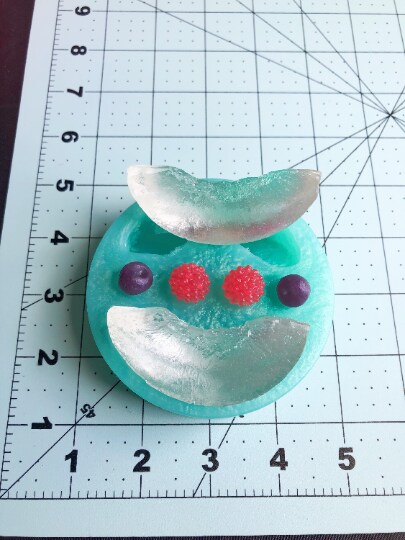 Realistic 2 peach slices +mini blueberry silicone mold + raspberry mold. Food shape Mold for candle Wax, Soap and Resin