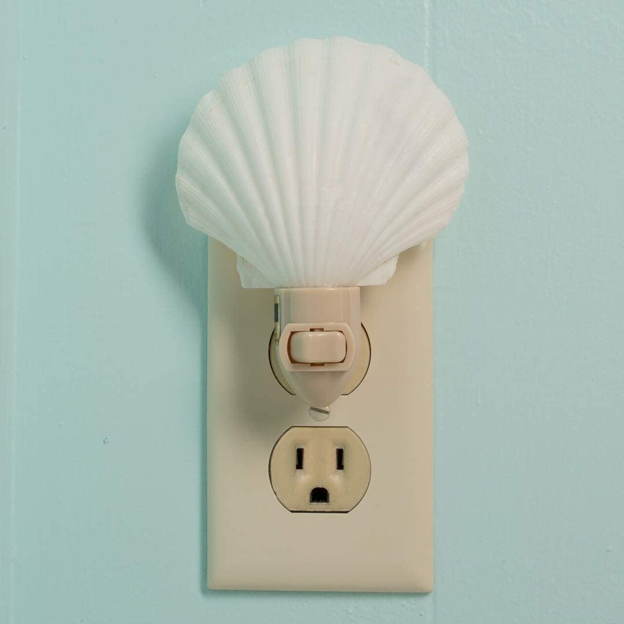 Seashell Auto Night Light 1 piece White Clam Seashell Plug in Automatic