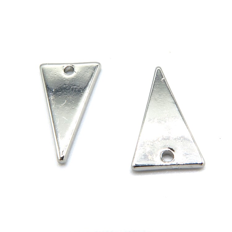 Acute Triangle Spike Engraving Charm (K689) (4x)