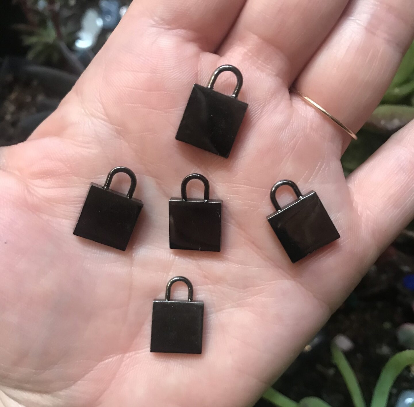Faux Lock Engraving Charms (K600) (2x)