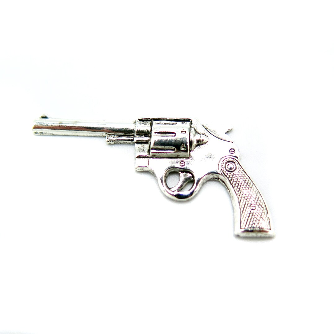 Revolver Gun Charm ~ No Hole (M545) (2x)