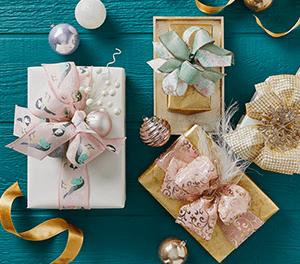 Christmas Wrapping Paper & Gift Bags