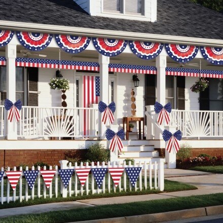 Patriotic Outdoor Decorating Kit by Amscan