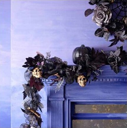 A purple and black wreath