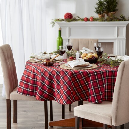 Table Linens & Runners