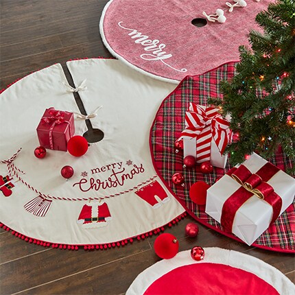 Christmas Tree Skirts & Collars