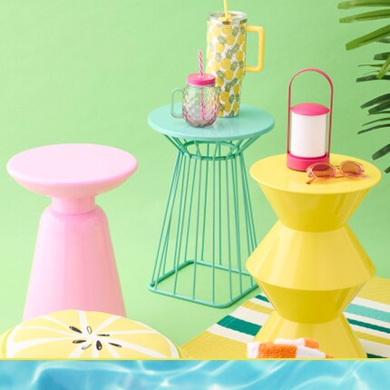 Summer tables, rugs, lemon pillow