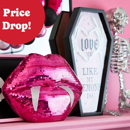 Sweet pink and animal print spooky Halloween tabletop decor