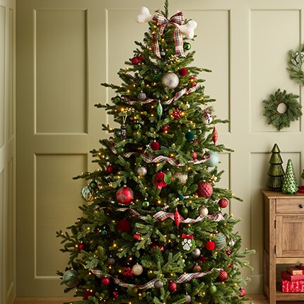 Christmas tree with red, green and gold ornaments