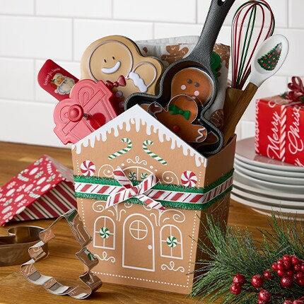 Black and gold gift box baking gifts