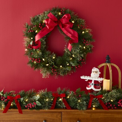 Christmas Wreaths & Garlands