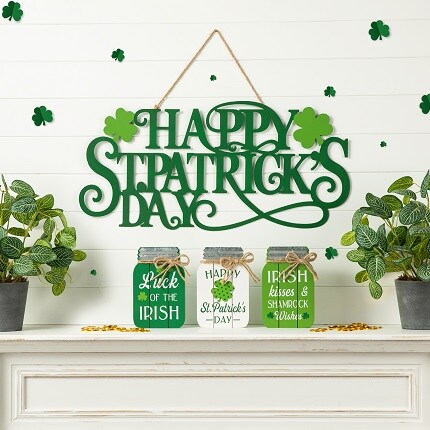 St. Patrick's Day Wall Decorations