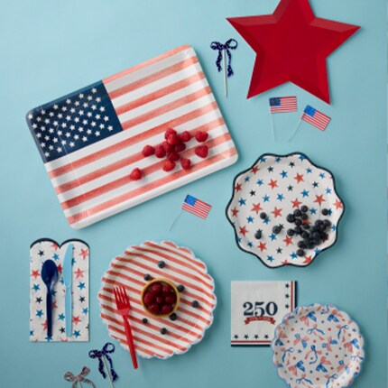 Stars & stripes party tableware