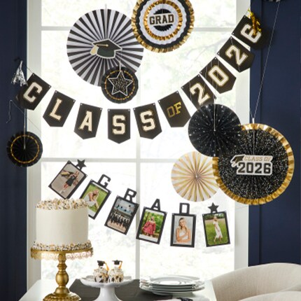 graduation and class of 2026 party supplies