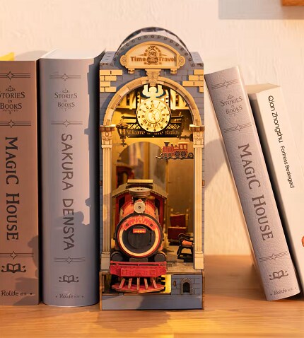 miniature book nook 