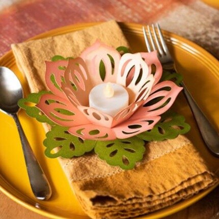 Lotus-Tealight-3D-Paper-Crafts-57187-1-1-580x387.jpg