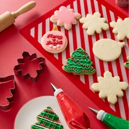 holiday25 tree & snowflake cutters