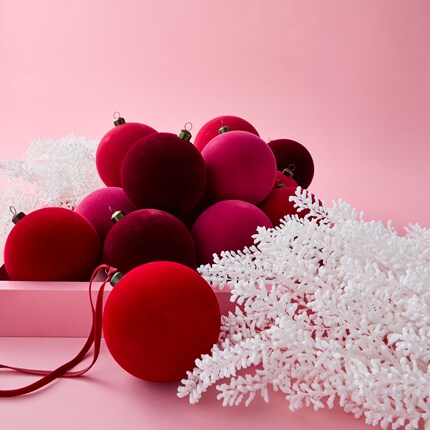 Red and pink ornaments