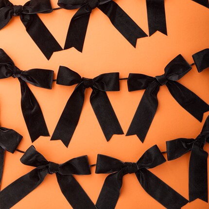 Hall Ribbon