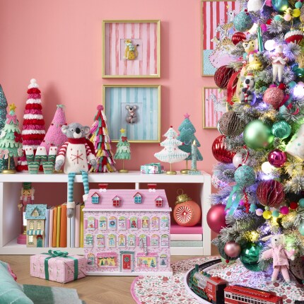 Merry Kitschmas Decor Collection