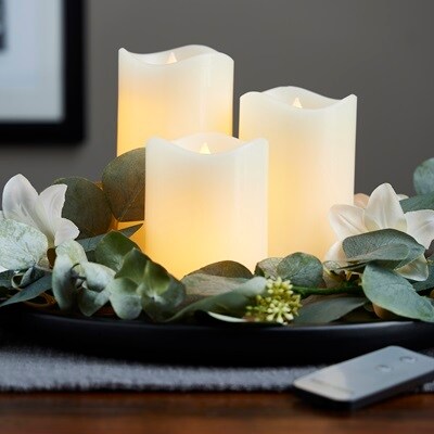 3 Cream LED Pillars