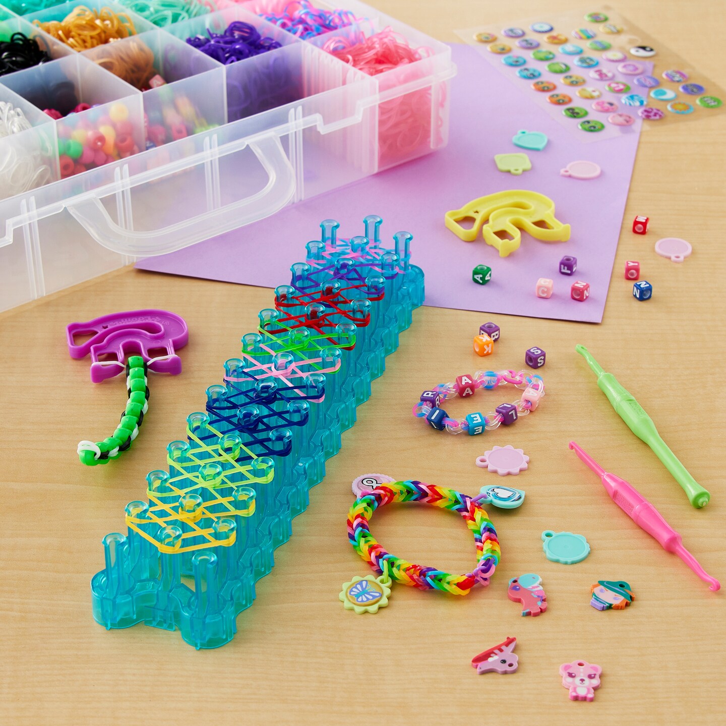 Jewelry loom activity kits