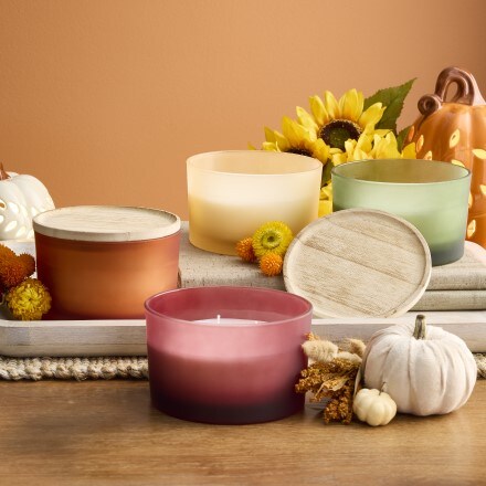 Thanksgiving candles: fall pastel colors