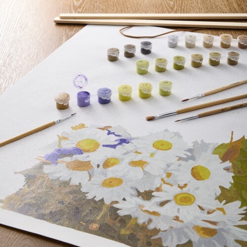 painting of white daisies