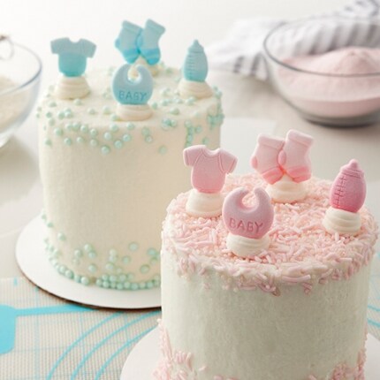 Pink and Blue Cakes for gender reveal party